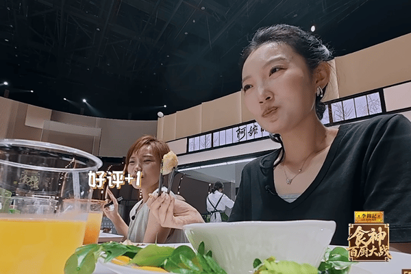给阿嬷的情书无米粿火上综艺了百厨大战电影里出圈的无米粿登上综艺舞台，古振海用心复