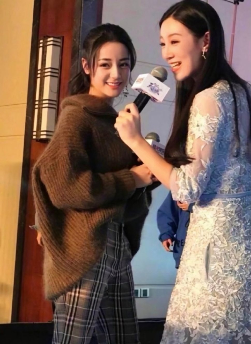 你笑得真迪好甜呀[哈哈] ​​​