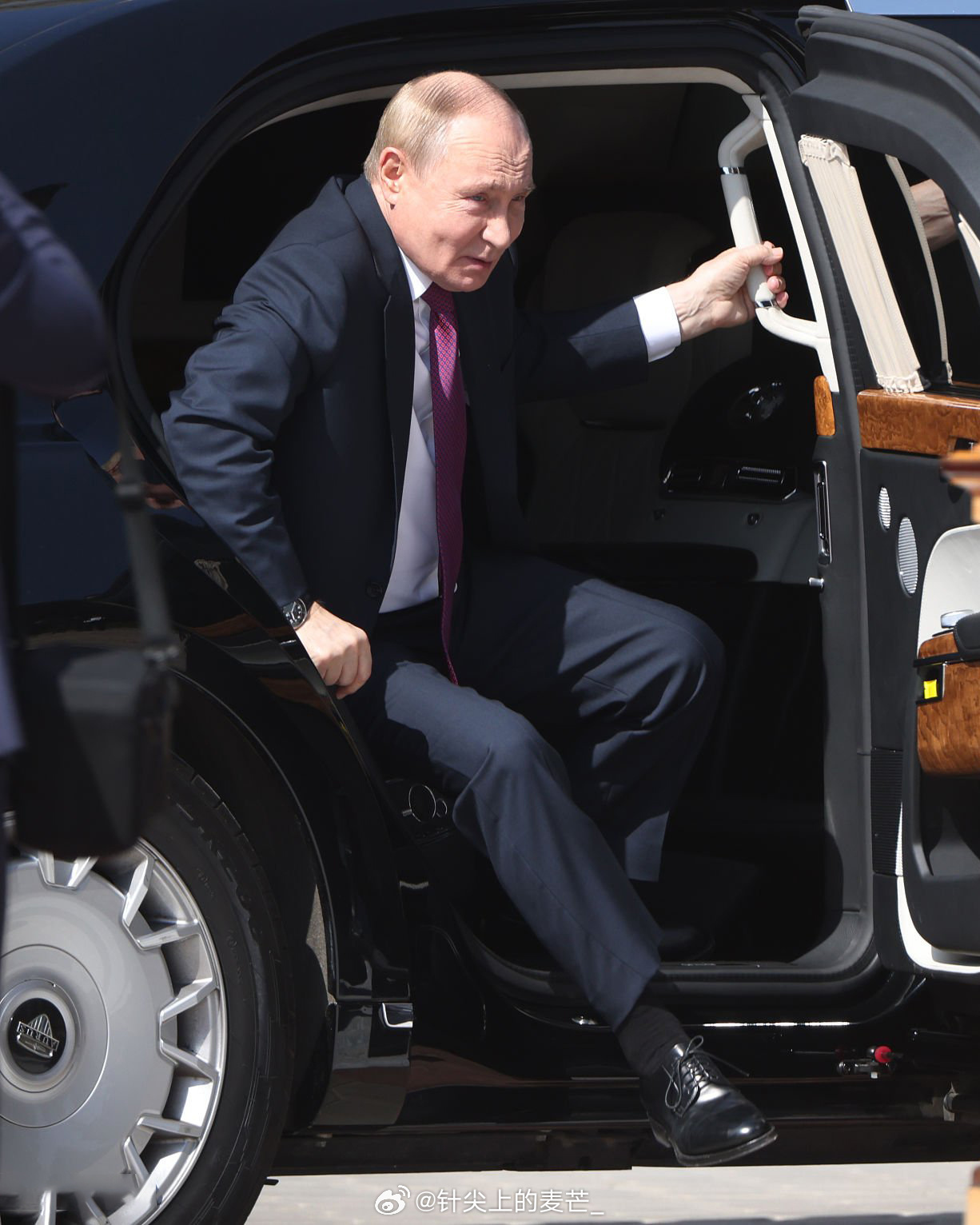 瓦洛佳小朋友[超话]  晒到我们咪了 ​​​