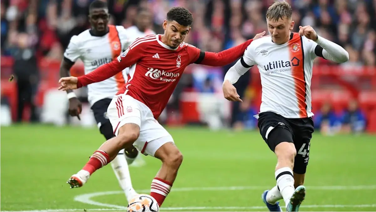 今日继续朝着好的方向出发！作品：罗马vs莱切   莱切状态低迷，罗马能否轻松捍卫