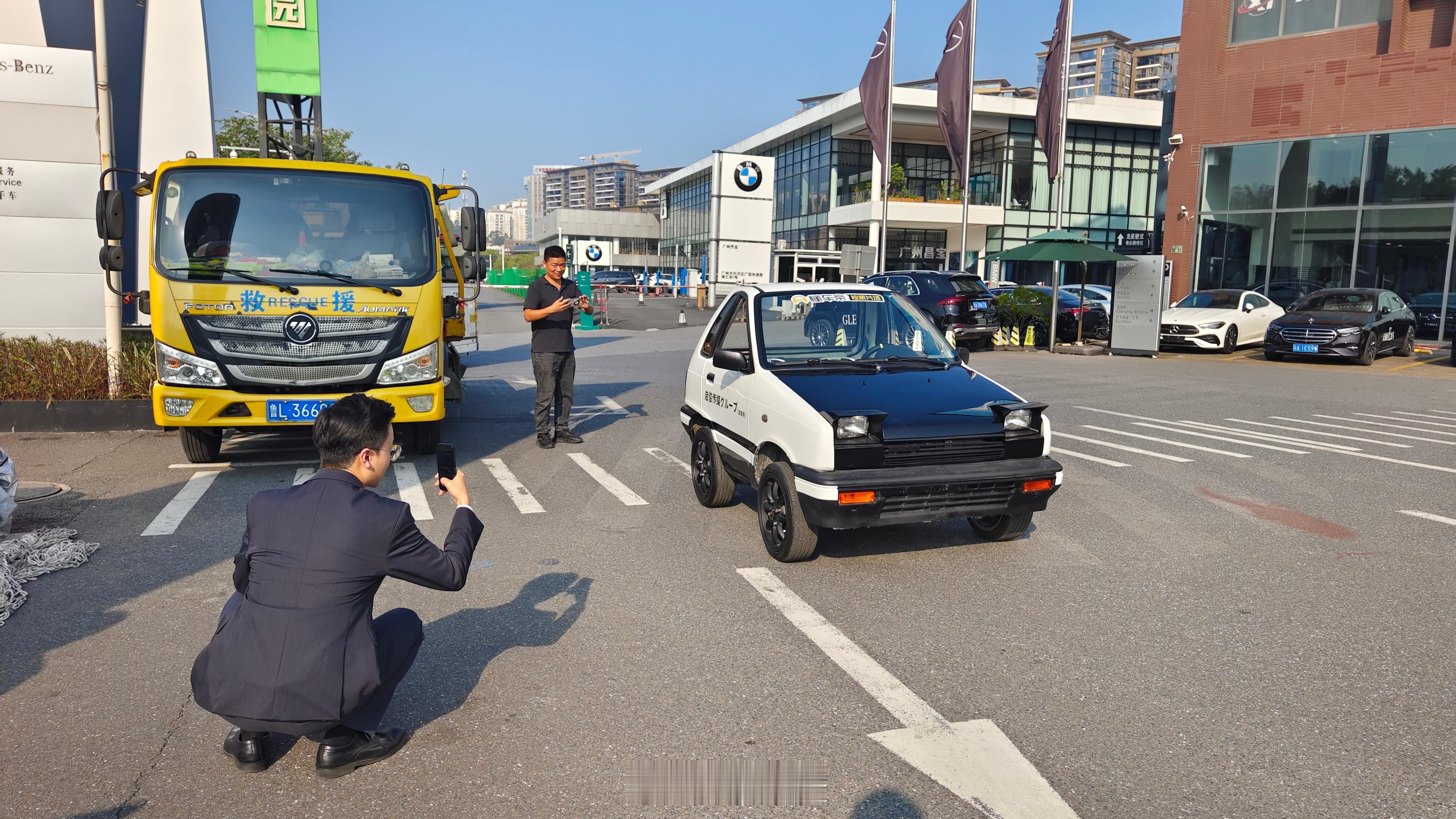 虽然它不能上路，但它去过的地方真不少接回来广州，直接又拖去下一个展会了，“坐着拖