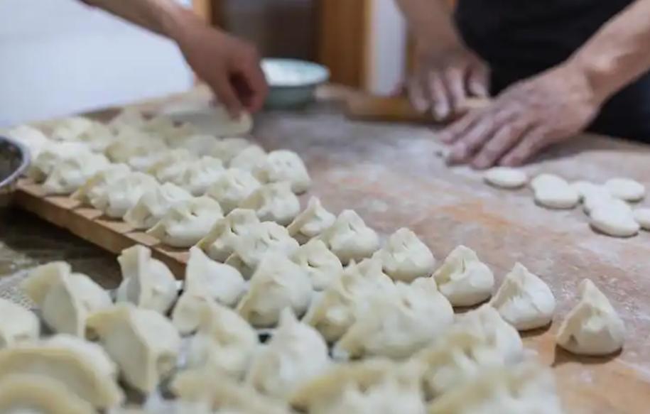 一家三口长期吃自制饺子，全都确诊胰腺癌，妻子痛哭：是我错了？以前不懂：
不少家庭