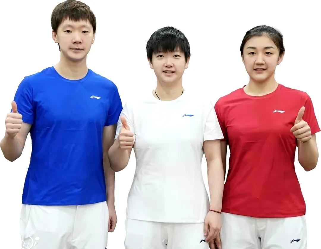 国乒法国色彩主题照，外协水手服宣传照