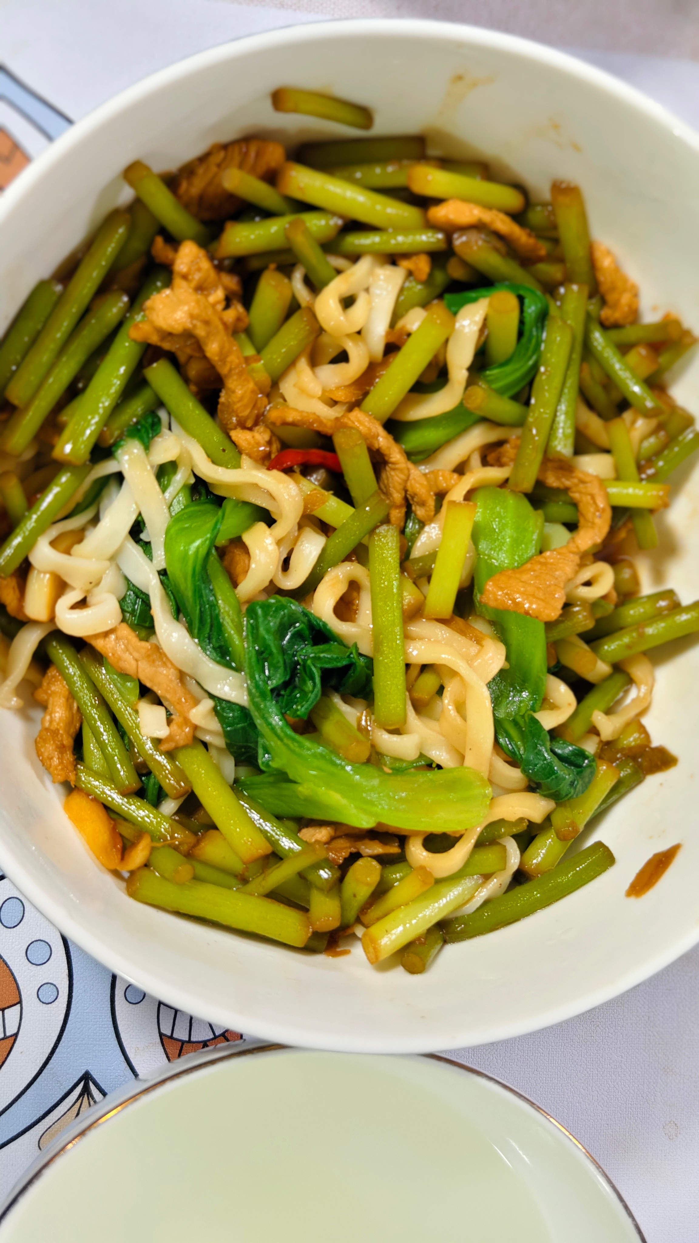 一碗蒜苔拌面的含金量谁懂
