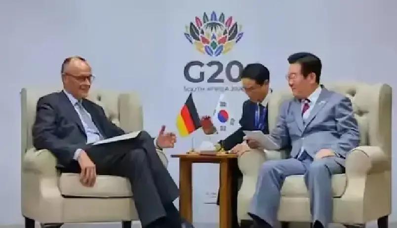 快讯！快讯！
 
据网络传播的现场画面和多方转述，韩国政界人士李在明突然宣布了要