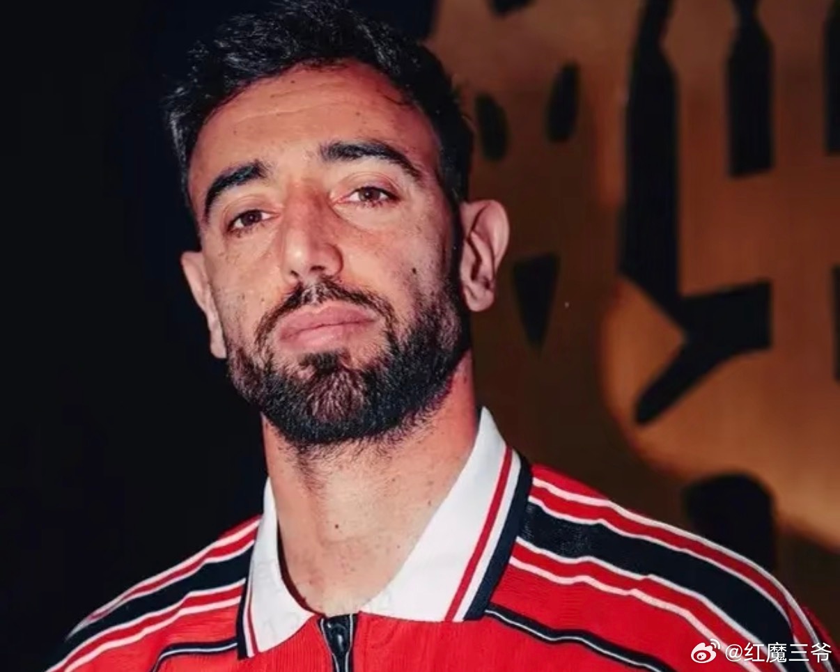 曼联  布鲁诺·费尔南德斯（B费）无疑是当下英超赛场上最为出色的进攻型中场球员。