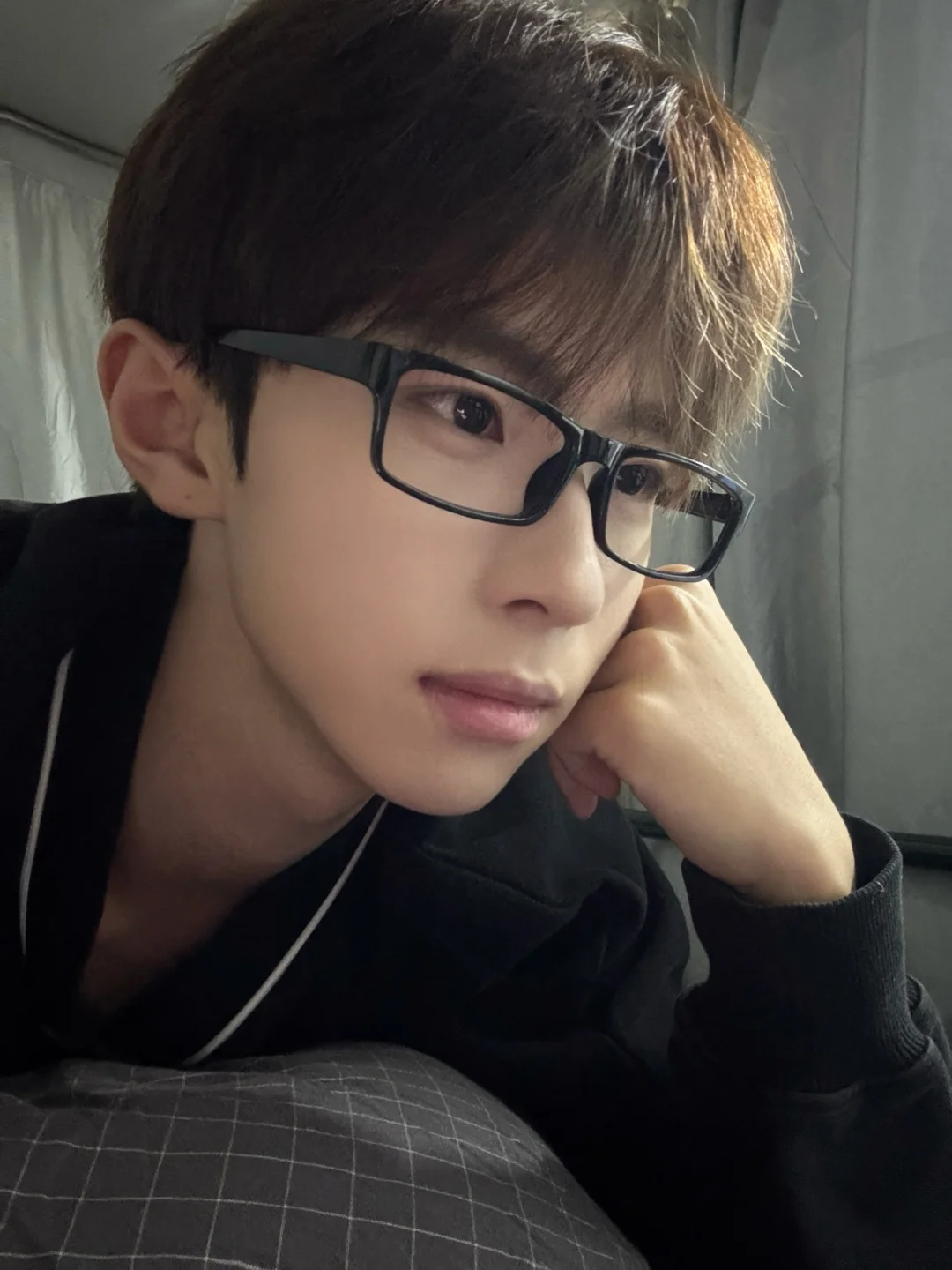 他们说在感情里冷漠的才是赢家 可是我不想和你一较高下