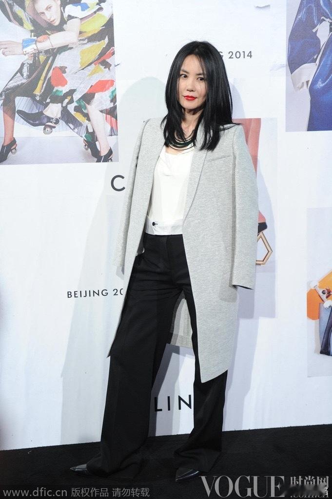 不是跟王菲关系好的，嘴才不一般是跟王菲关系好的，基本上都是各行业的大佬精英。物以