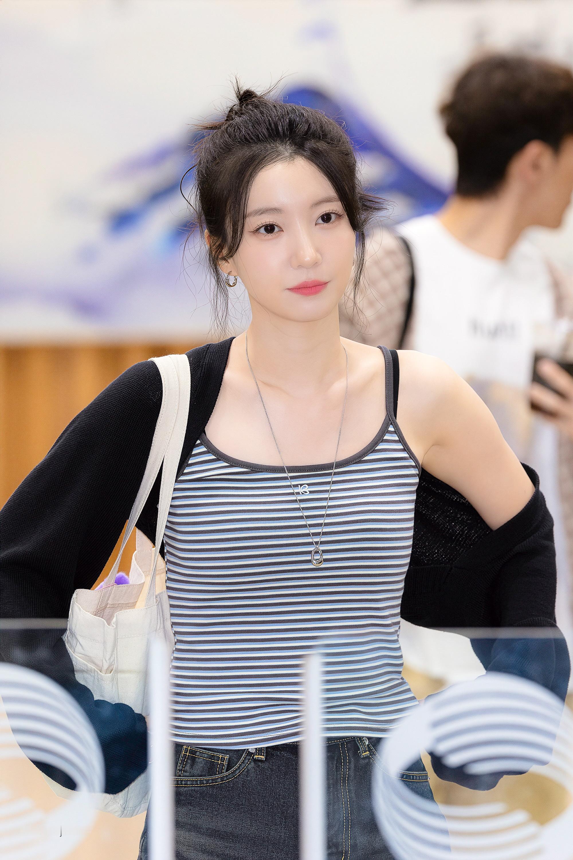 裴有彬🦌裵洧彬260821 Issue Pick With Teacher 洧