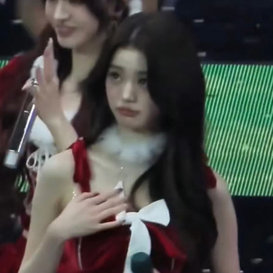 张元英怎么在这【张元英】这里怎么有小猪! 