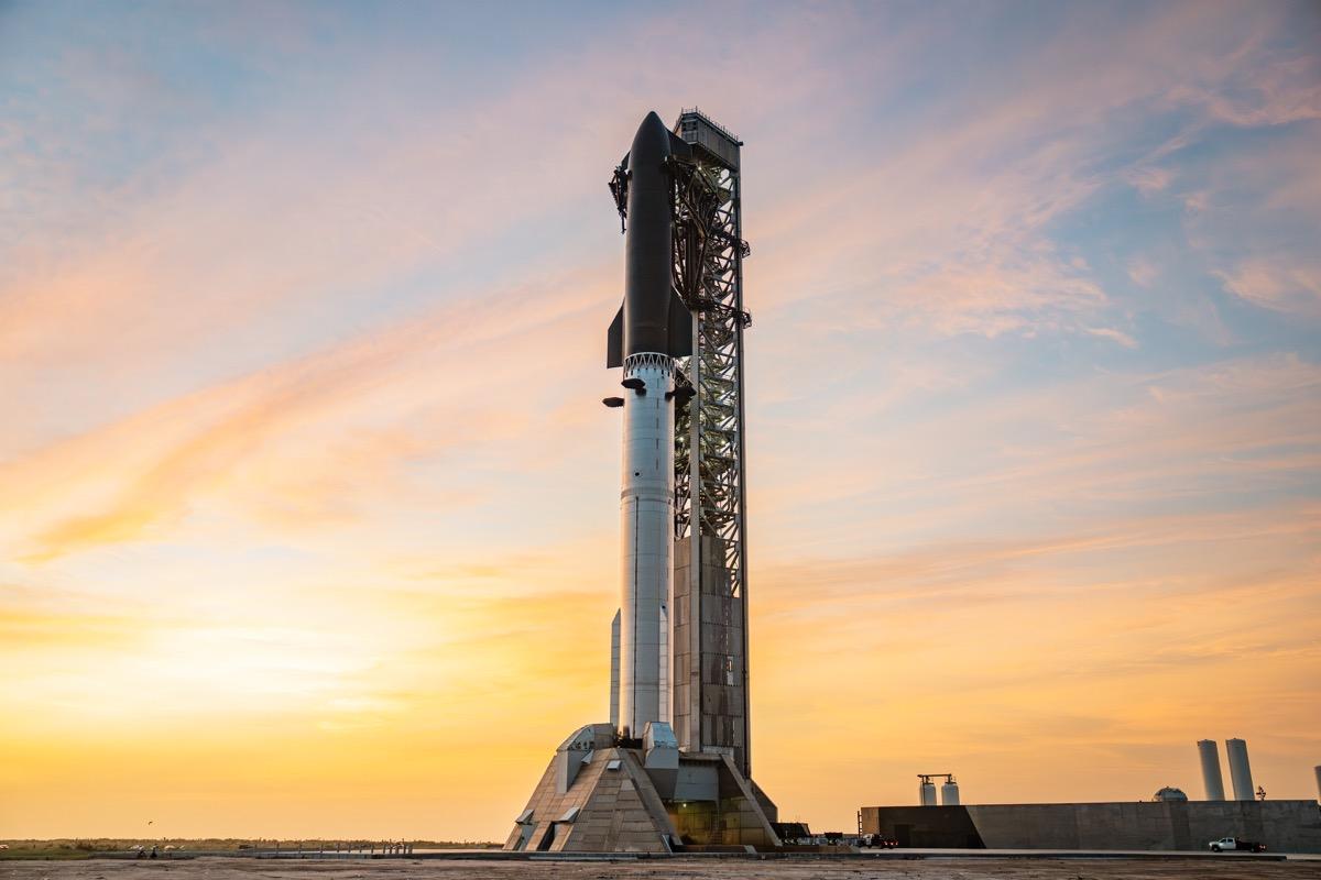 【星舰第14次飞要来了！第一次真正要入轨】

美国SpaceX宣布，星舰第14次