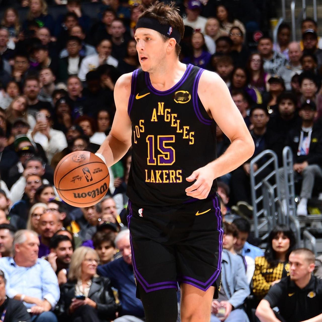 本赛季NBA所有拥有球员选项的球员：
• 特雷·杨，4900万美元
• 扎克·拉
