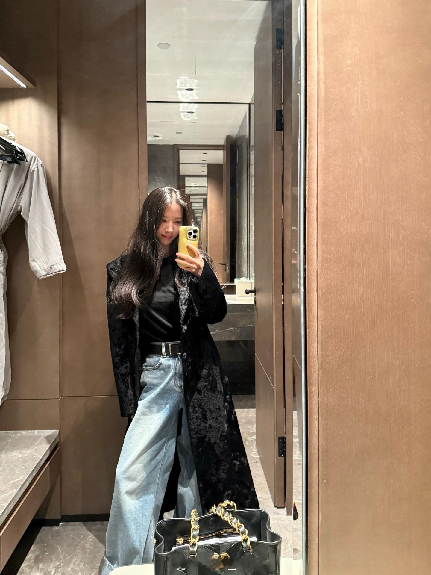 金知妍ins更新🍲 