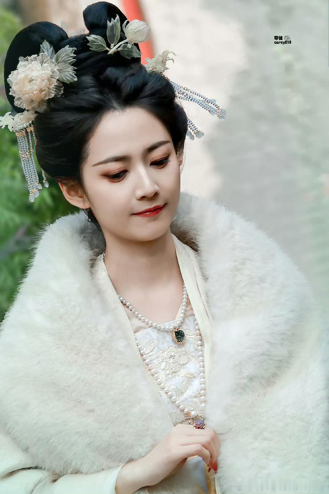 陈钰琪 陈钰琪金吾不禁 陈钰琪李令歌 任凭你走过千山万水走过白天黑夜，但是我坚信