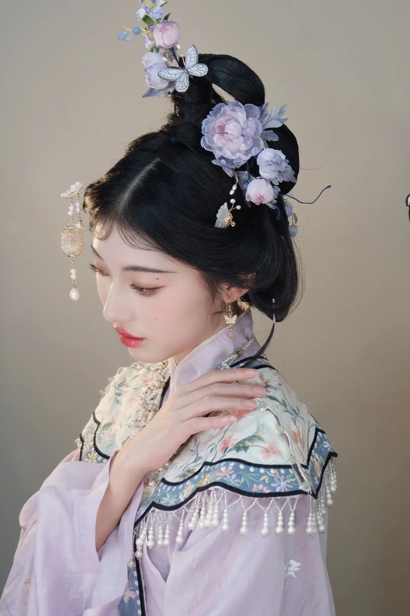 
清月出岭光入扉
💄