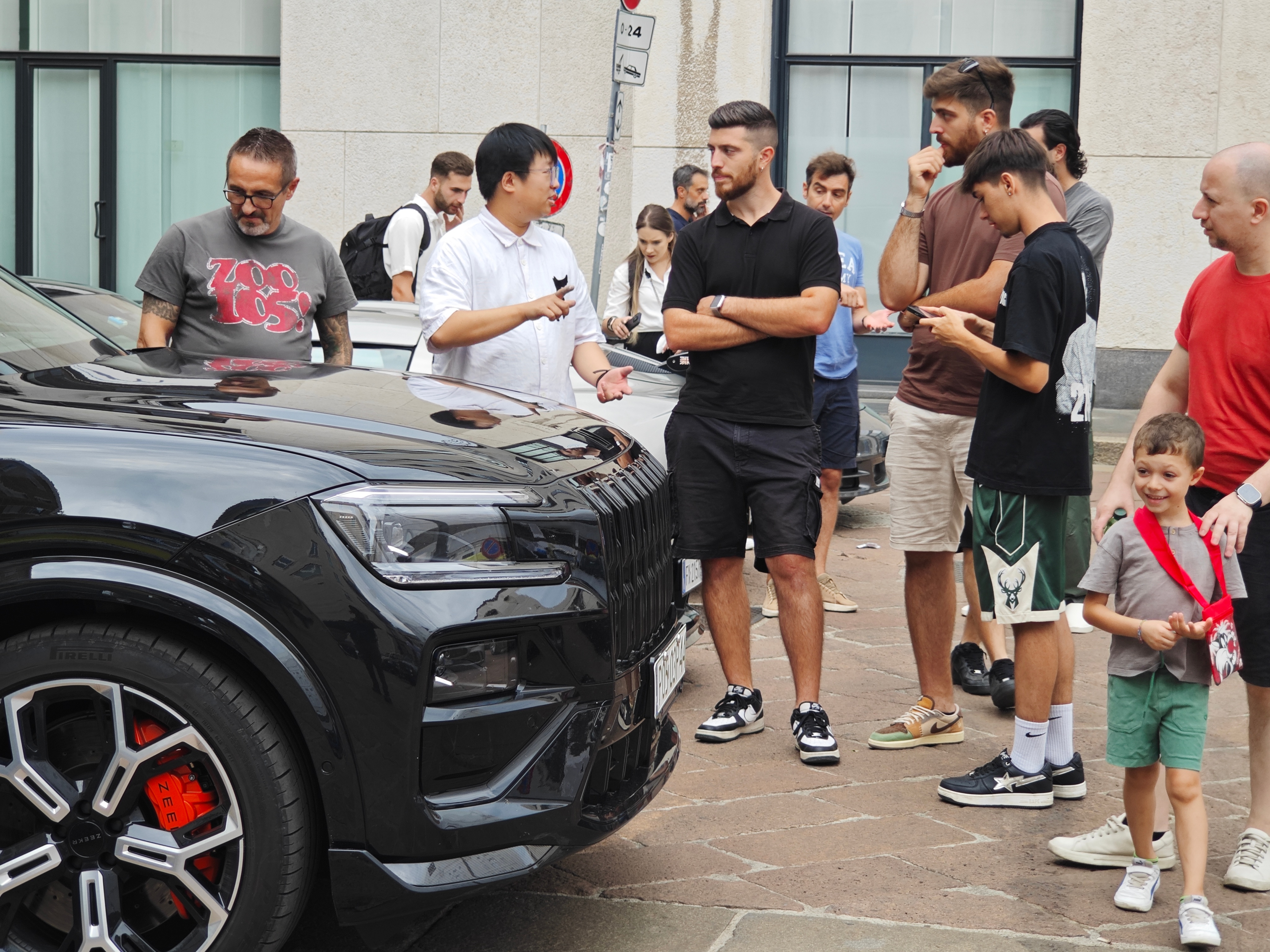 这几天完成了一件人生清单上的事，真正的组织了一场在欧洲的中国车试驾活动，意大利当