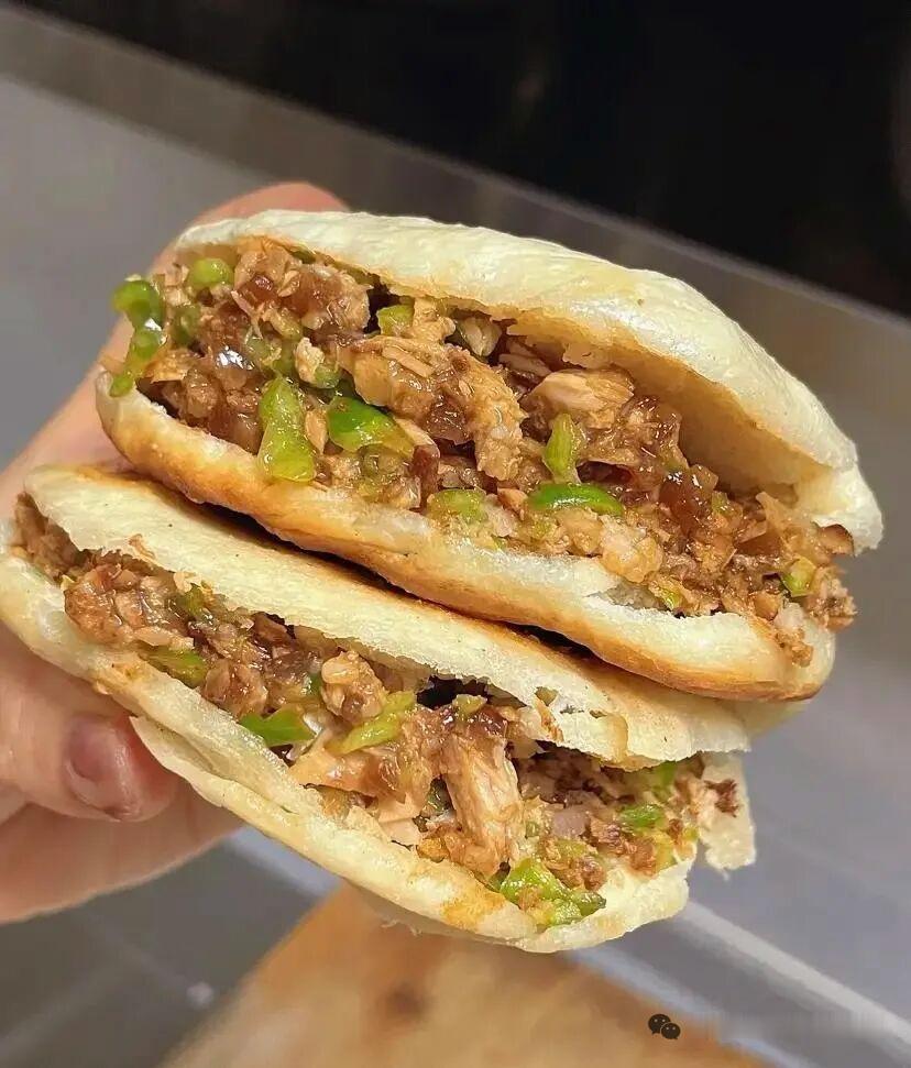 精致的利己主义者，是怎么炼成的
 
钱理群曾精准定义“精致的利己主义者”：高智商