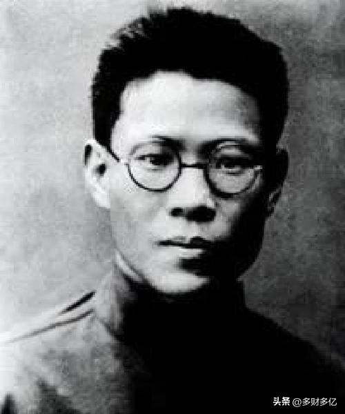 钢钉钉穿四肢！36岁蔡和森壮烈就义，这才是共产党人的铁骨！
 
1931年8月4