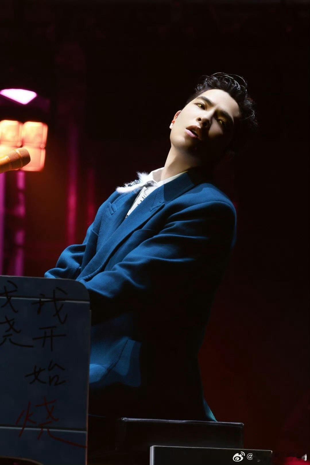 萧敬腾 苏州宝子们！5月10号萧敬腾“野生”巡演来苏州奥体中心啦！舞美超炫还拿过