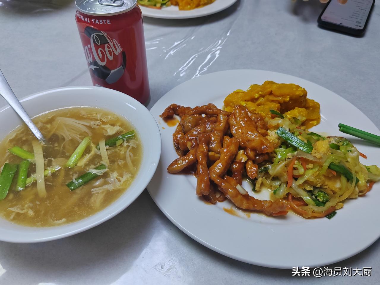 船上的流量用完了，只能乖乖的呆在房间里，老老实实的，头条不能发了，英语也不能学习