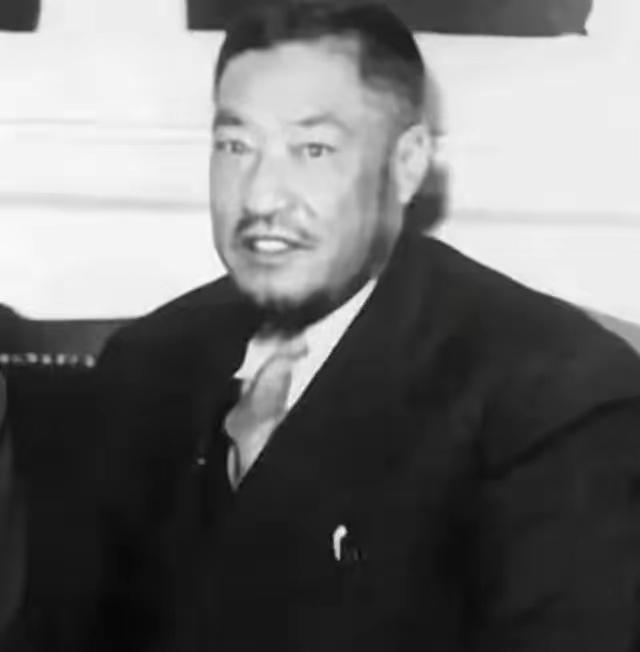 “有黄金到哪都是扬州”？马步芳这话简直狂妄到骨子里，可最终却活成了历史的笑话！