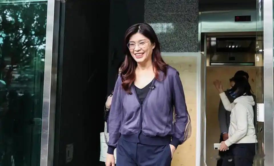 国民党人事大换血！柱系班师回朝，郑丽文这步棋走得妙不妙？
 
最近，国民党主席郑