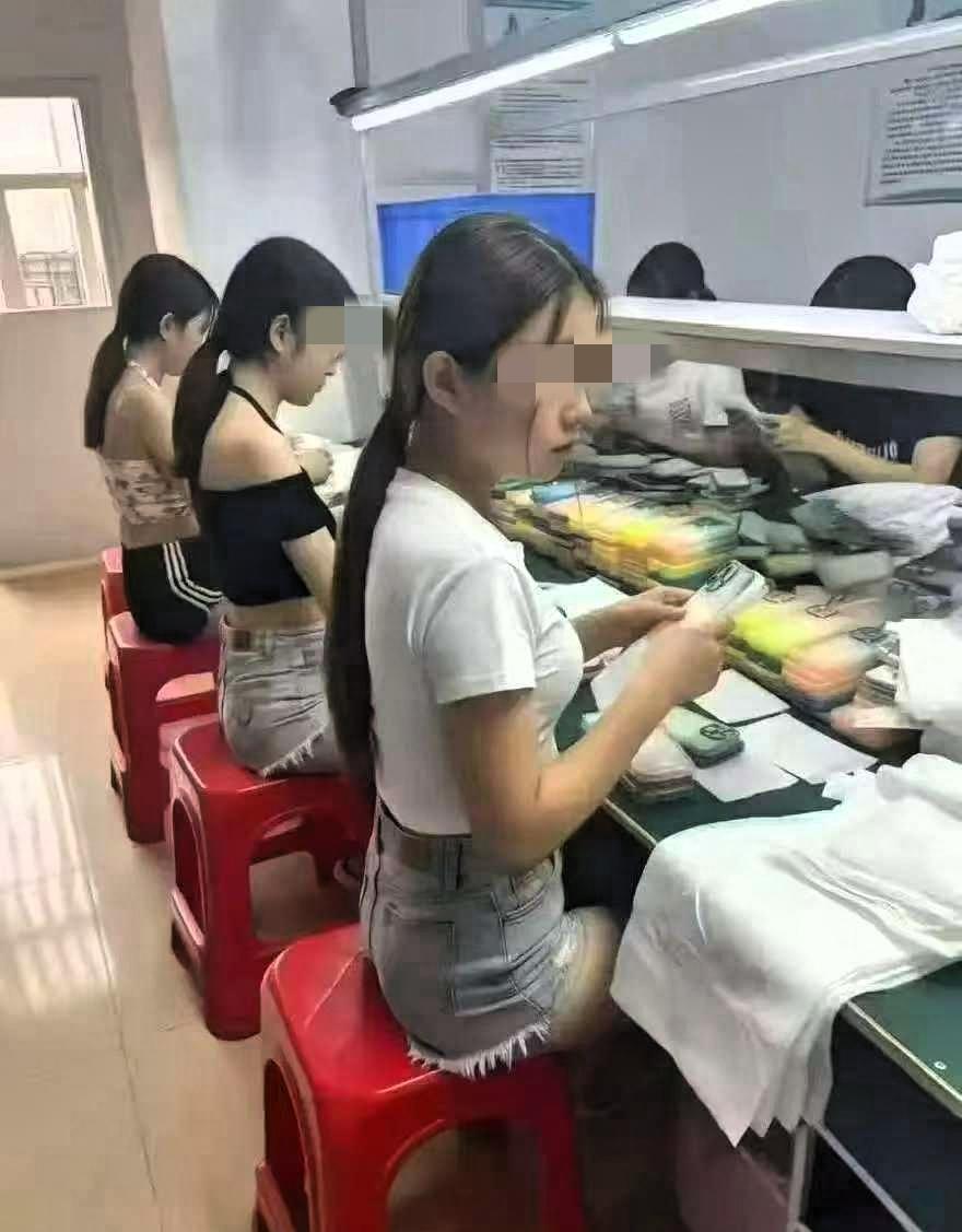 现在电子厂里真的太现实了，年轻，漂亮，单身的女孩子，只要进厂用不了多长时间，就会