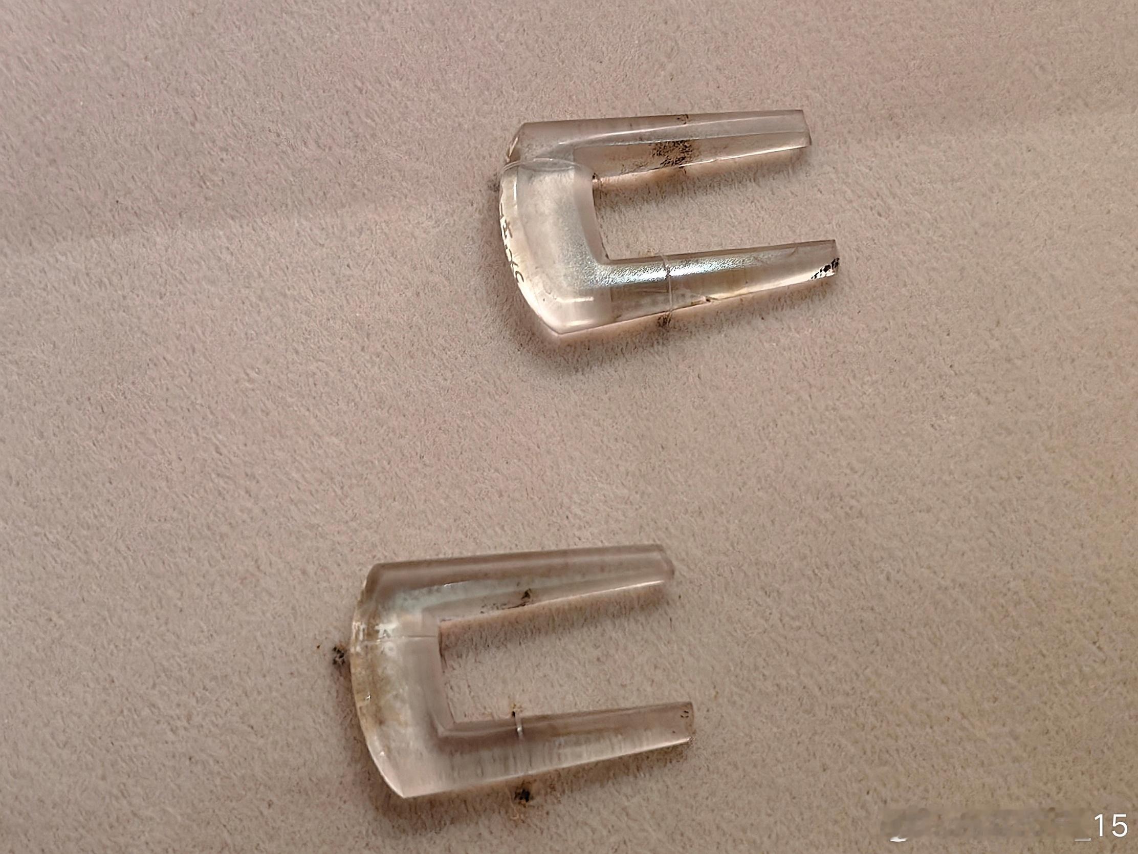 水晶钗隋（公元581-618年）国家博物馆藏1956年陕西西安李静训墓出土，当时