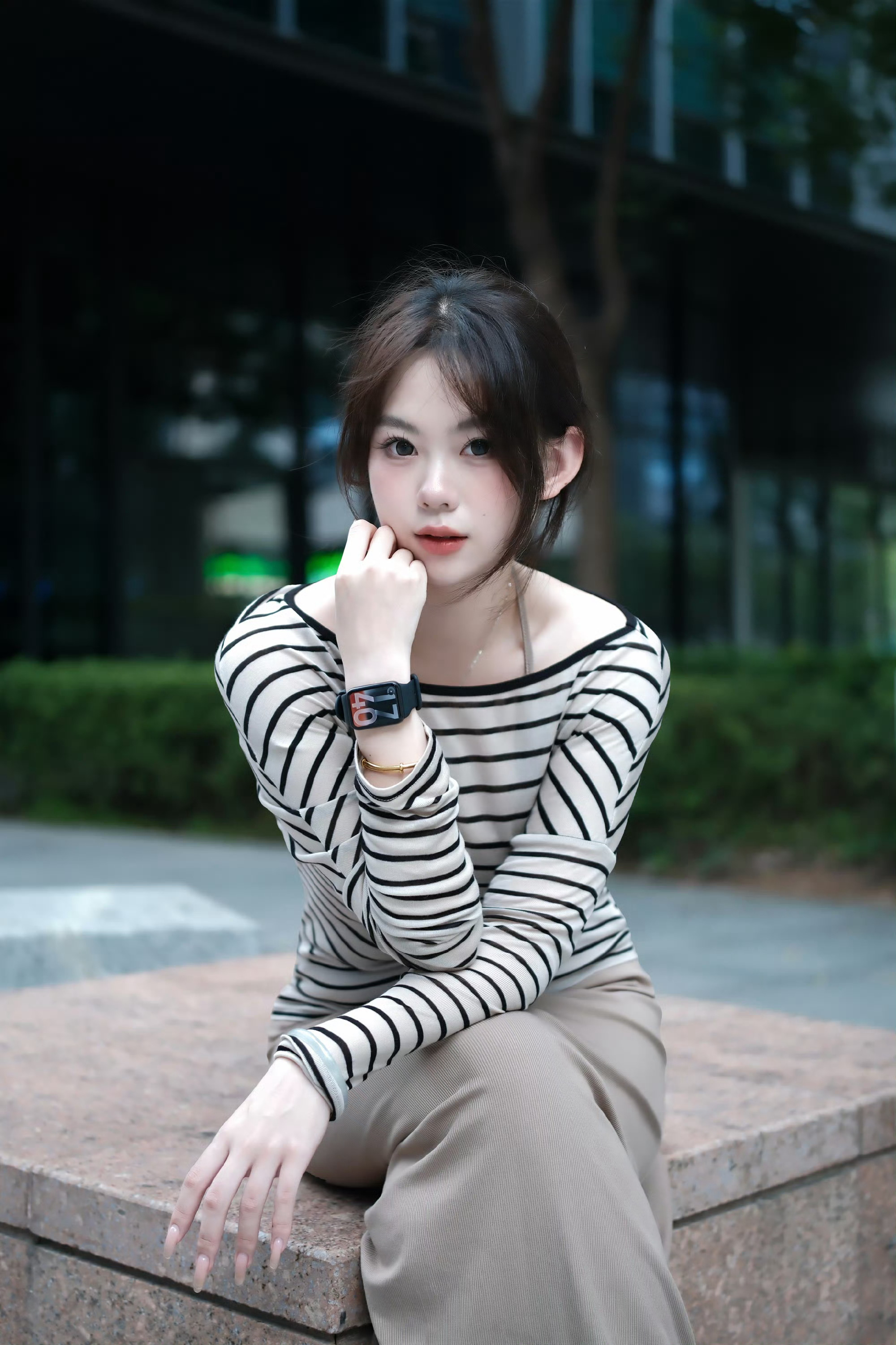 颜值即正义，配色才是第一眼的心动信号。像黑白灰这类基础色，永远不会出错，低调中透