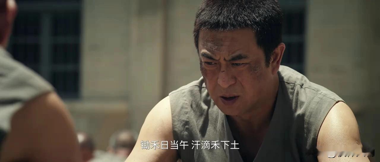 胡彩香有多痛苦？爱了胡三元那么多年，结果一个走火的道具火炮，彻底炸毁了两人的感情