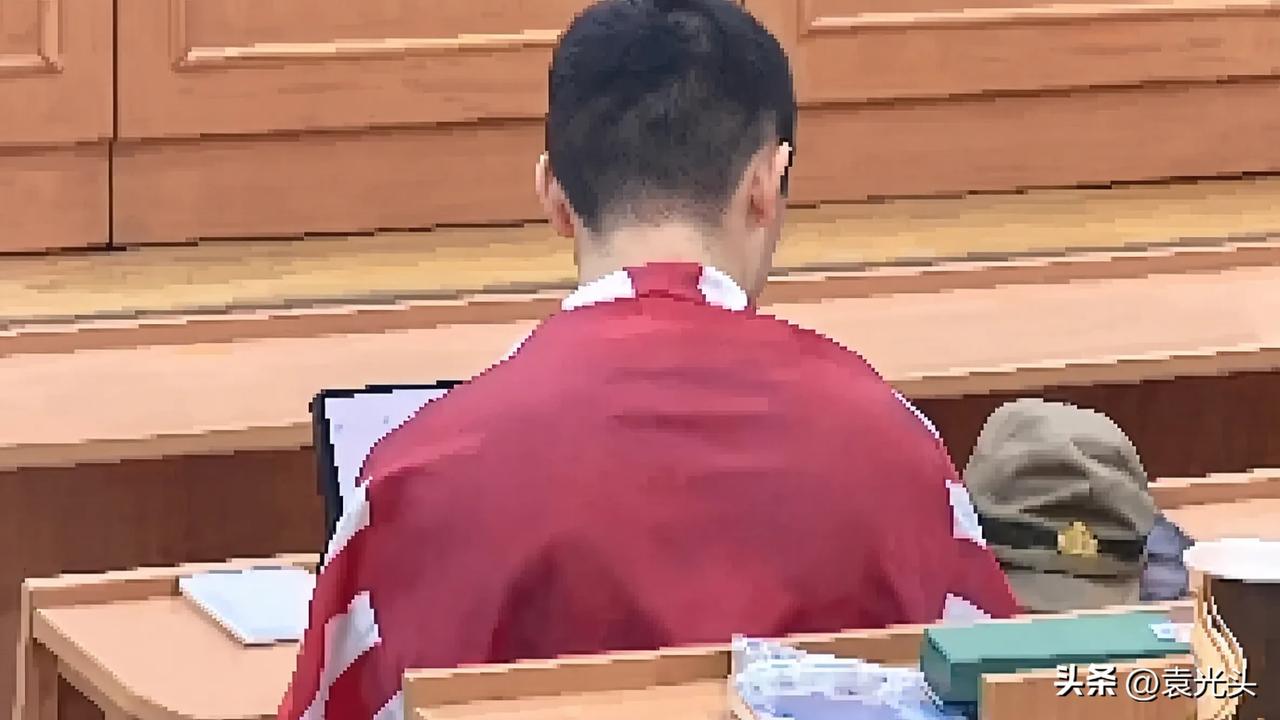 莫斯科大学的陈姓中国留学生，假模假式的道歉没有用。
校方明确表态，该行为“严重违