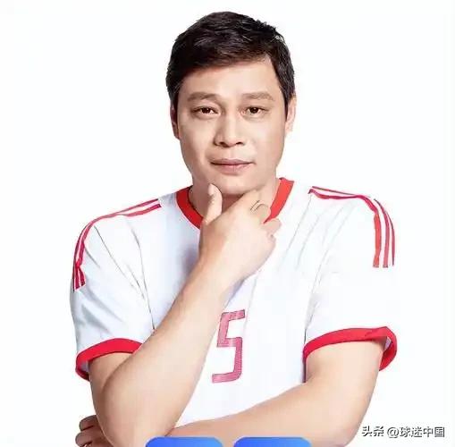 2001年10月7日，沈阳五里河体育场，中国对阵阿曼。当终场哨声响起，比分定格在