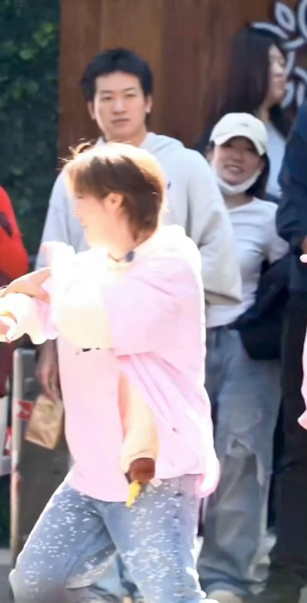 黄子韬下季宇闪想邀请鹿晗我没看错吧这节目鹿晗不是常驻吧带了最起码三四次吧欢迎喜欢