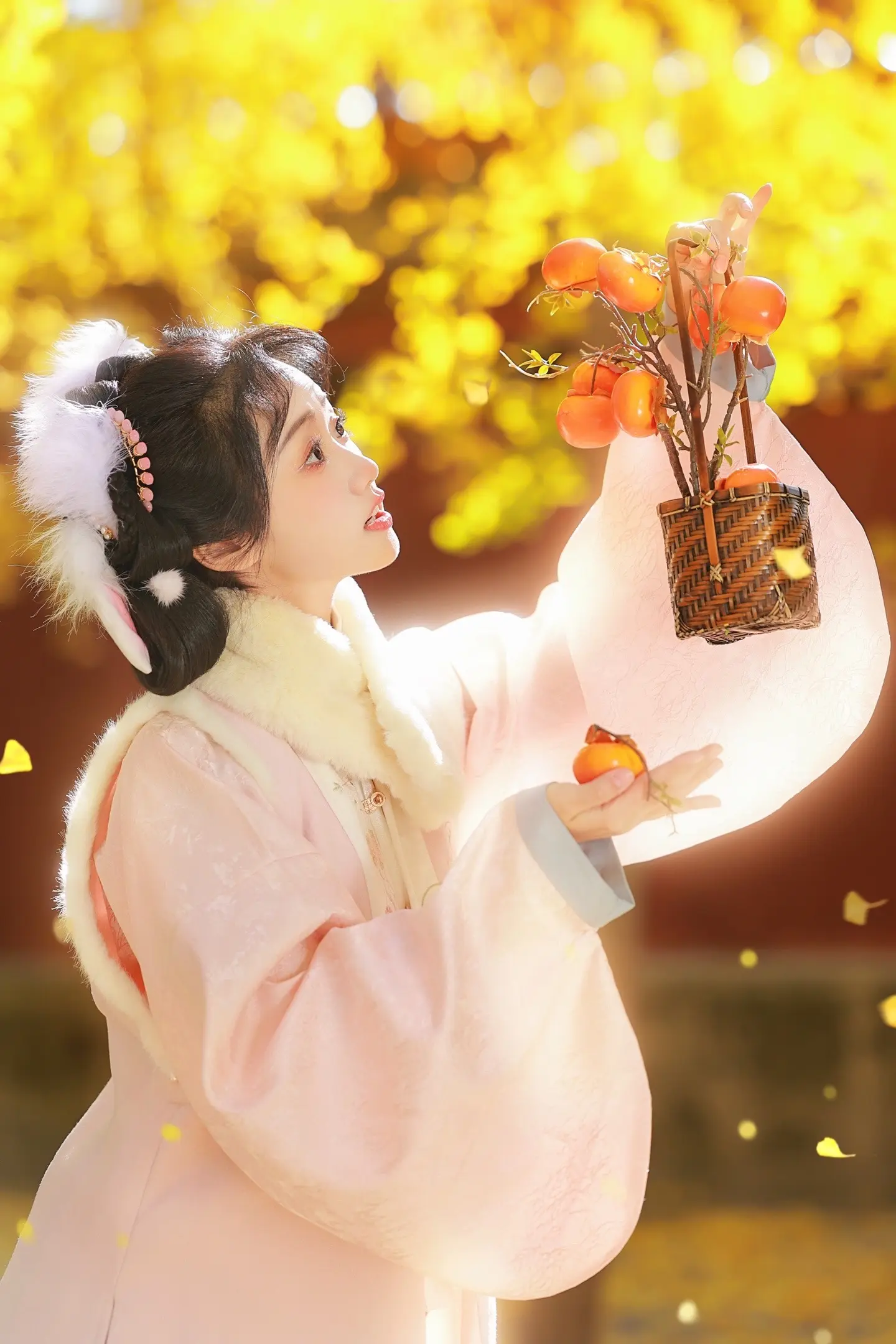 “阿姐摘的柿子最甜啦！”🧚‍♀️：  💄