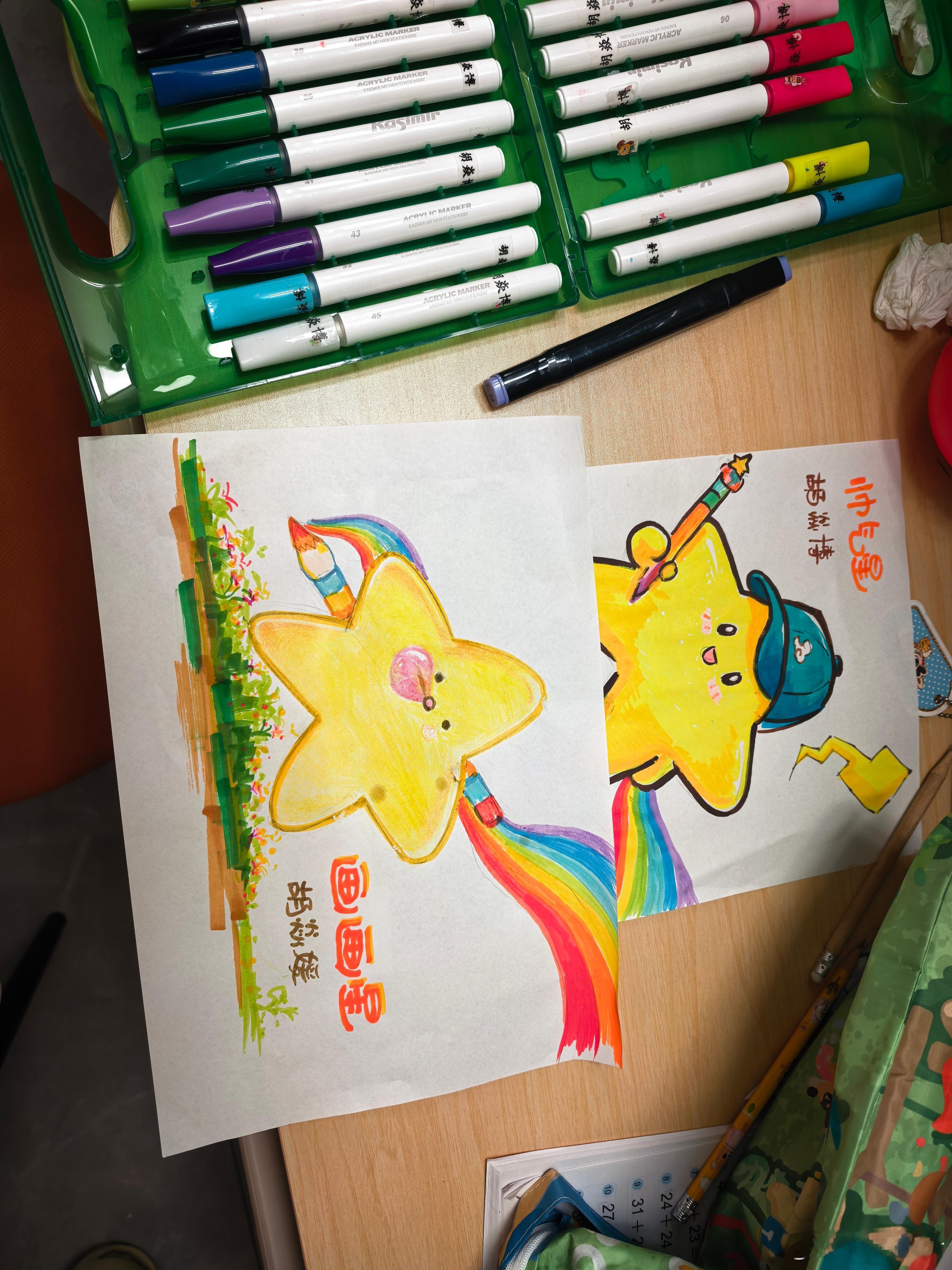 没想到10多年大学毕业后拿起画笔是帮孩子画儿童画作业。 ​​​