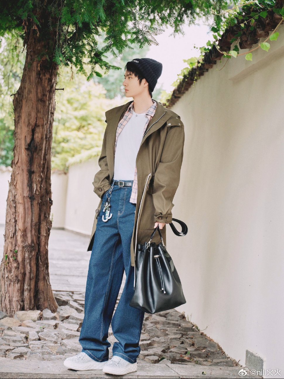 文艺范啵啵也是超好看[憧憬] ​​​