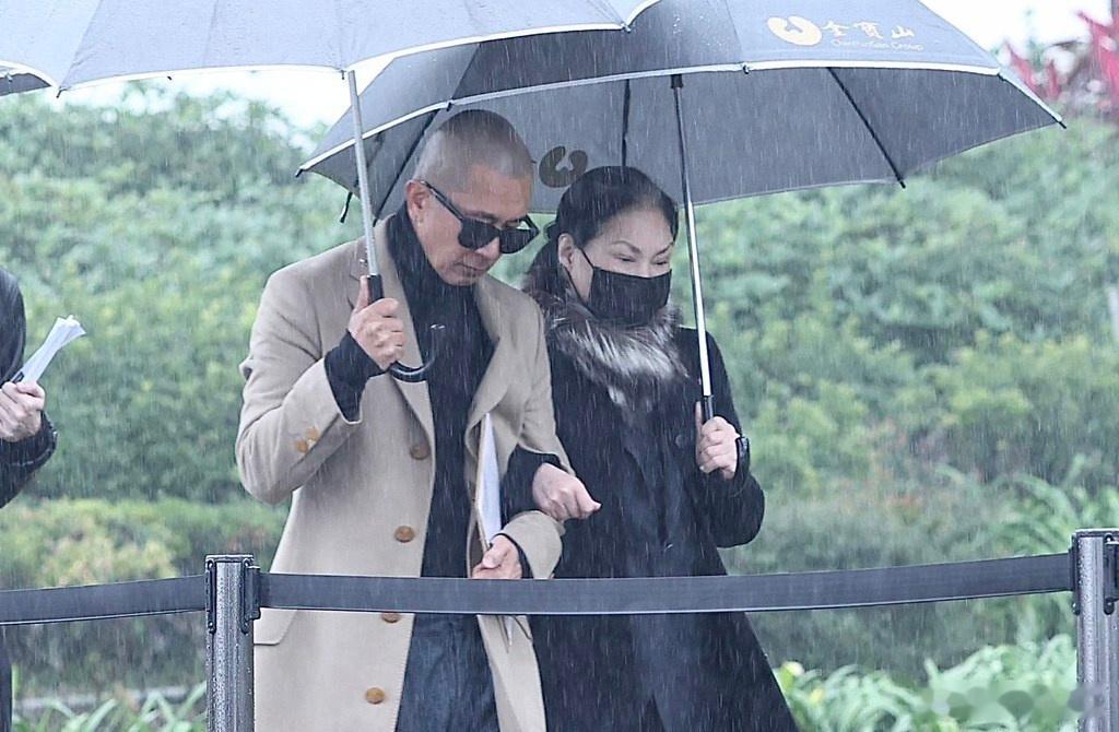 小S怒斥S妈和具俊晔争大S遗产传闻 据台媒，S妈否认和具俊晔争大S遗产后，又向媒