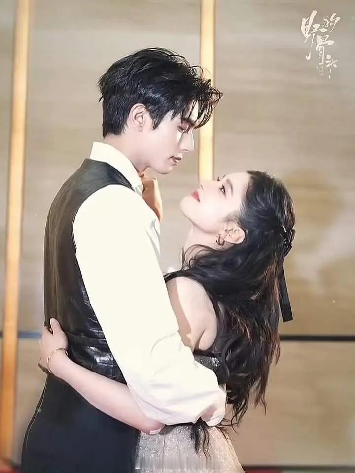 现偶的营业最喜欢哪个？(◍•ᴗ•◍)我先美美磕上了