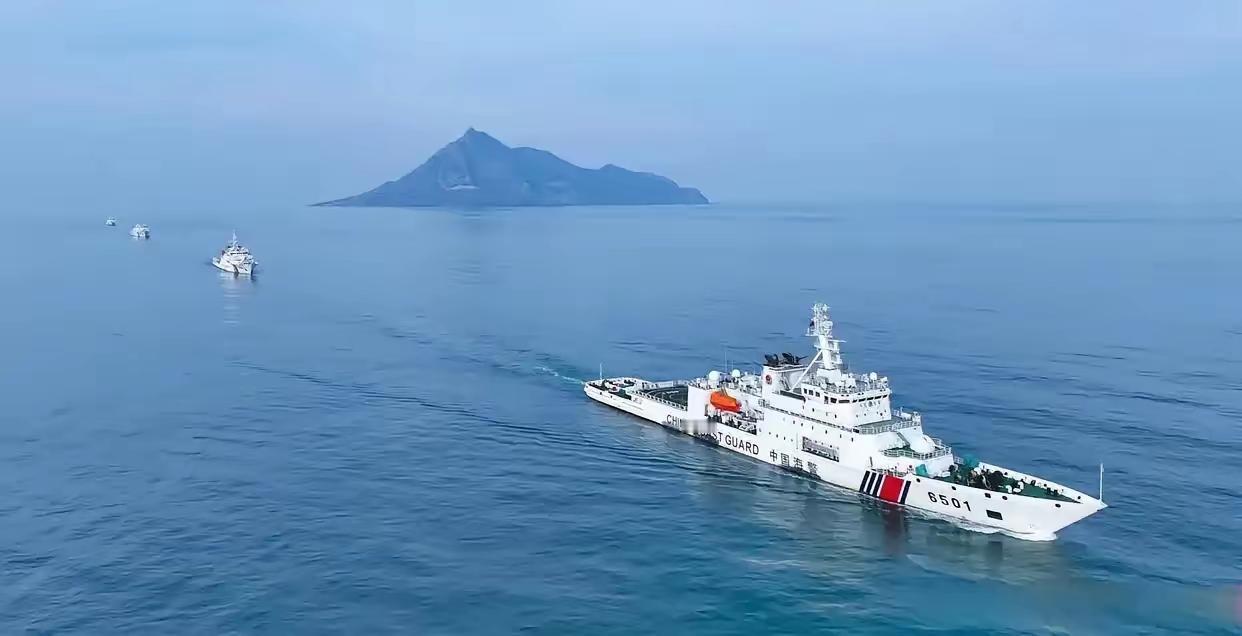 敏感时刻，日本渔船强闯钓鱼岛！
根据我海警局发布消息，12月2日日本渔船“瑞宝丸