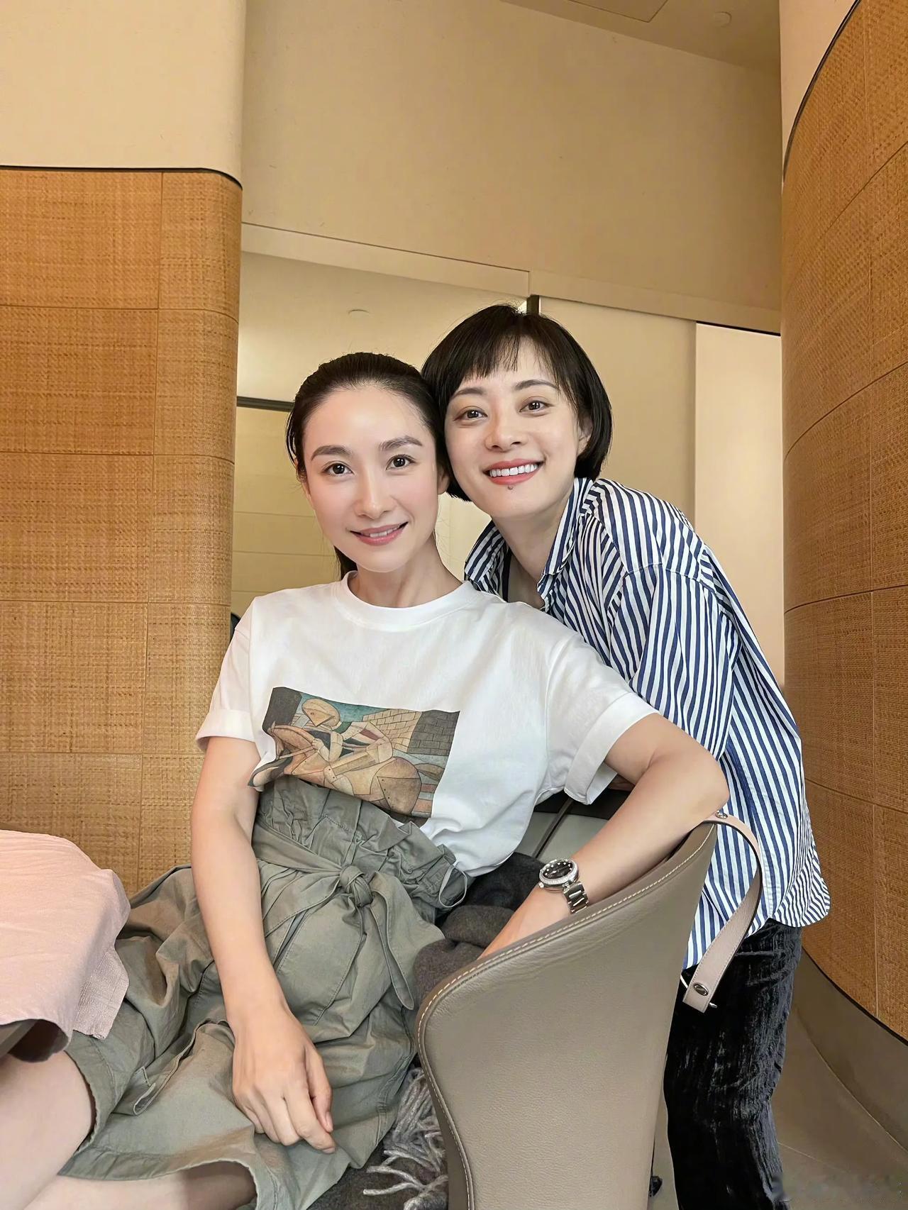 孙俪陶昕然友谊14年，陶昕然发文庆祝孙俪生日，回看甄嬛传里两个人那时候还是很美好