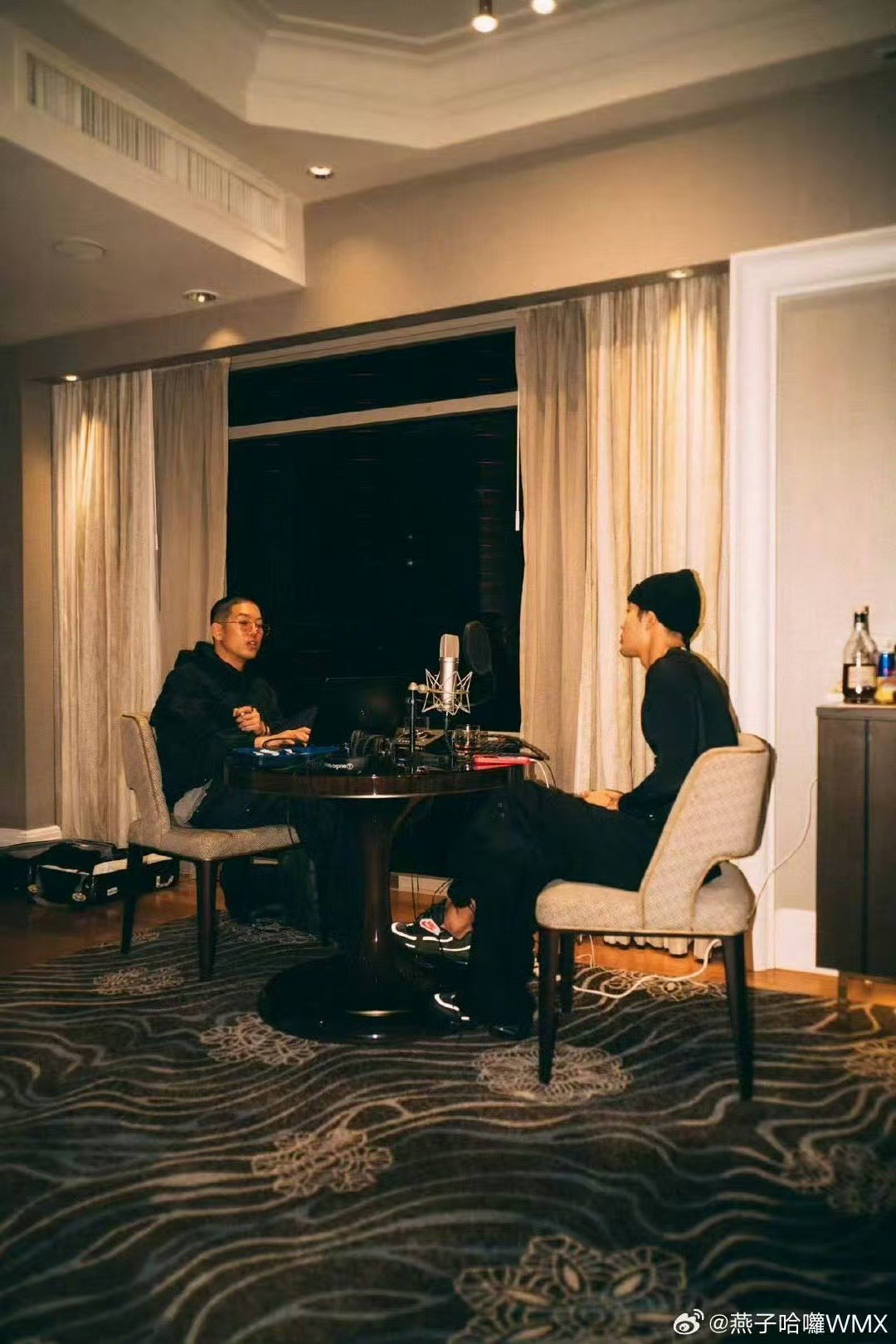 王嘉尔MAGICMAN 2内地版首发王嘉尔说快乐的标准很重要王嘉尔曾多次强调“找