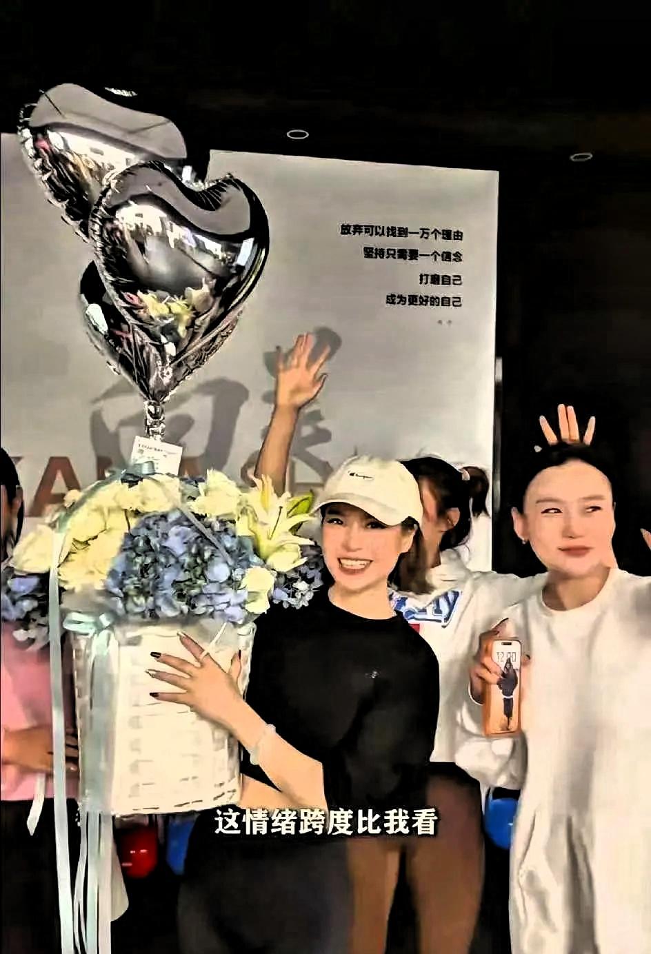 闺蜜变三姐
插足婚姻后开3家瑜伽馆庆生
庭审前夜还在高调炫富
见过嚣张的，从来还