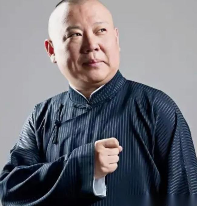 董路直播开启"忆当年"模式，满屏都是旧交情。

谢娜当年一口一个"哥"叫得甜，大