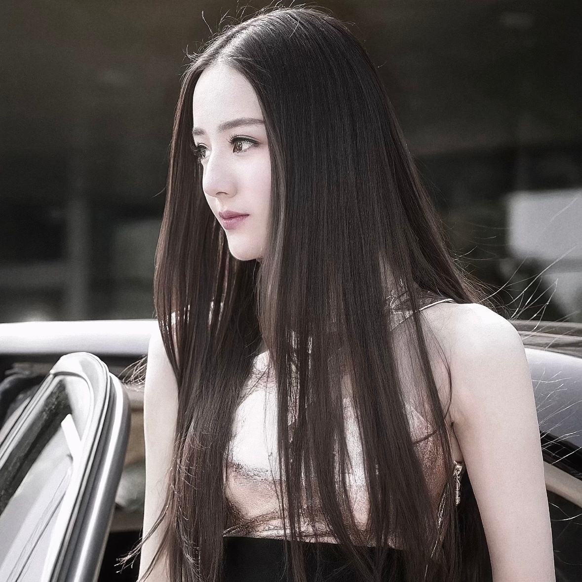 古早都市剧标配白月光脸实则心机美艳女配既视感 