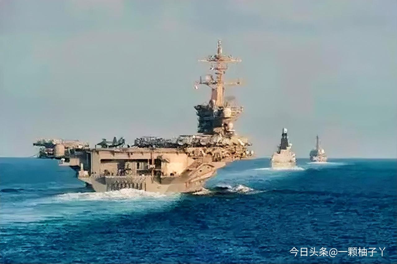 特朗普公开演讲，鼓励各国船只大胆穿越霍尔木兹海峡，还信心满满地表示，美国海军会保