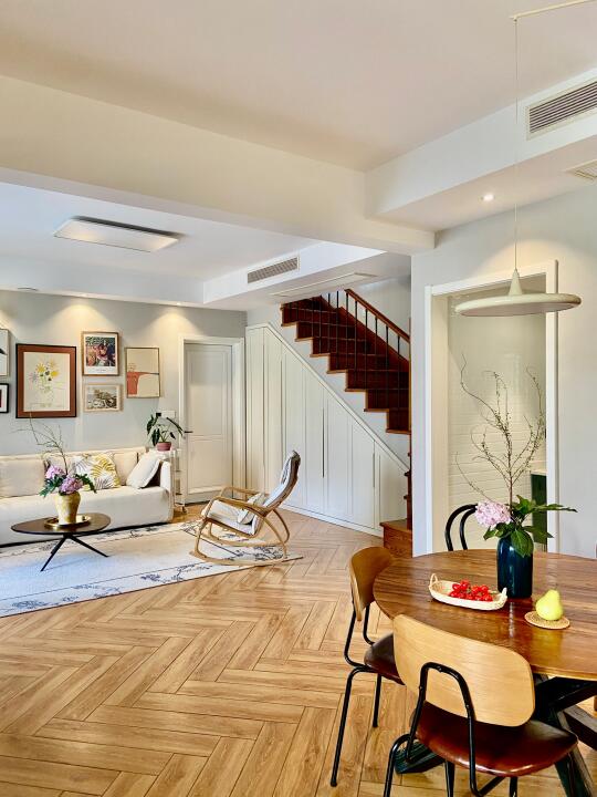 真的不是大别墅，是我210平的顶楼之家🏡