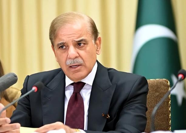 巴基斯坦防长说得很明白：耐心耗尽了。境内恐怖袭击查来查去，主谋全躲在阿富汗，递了