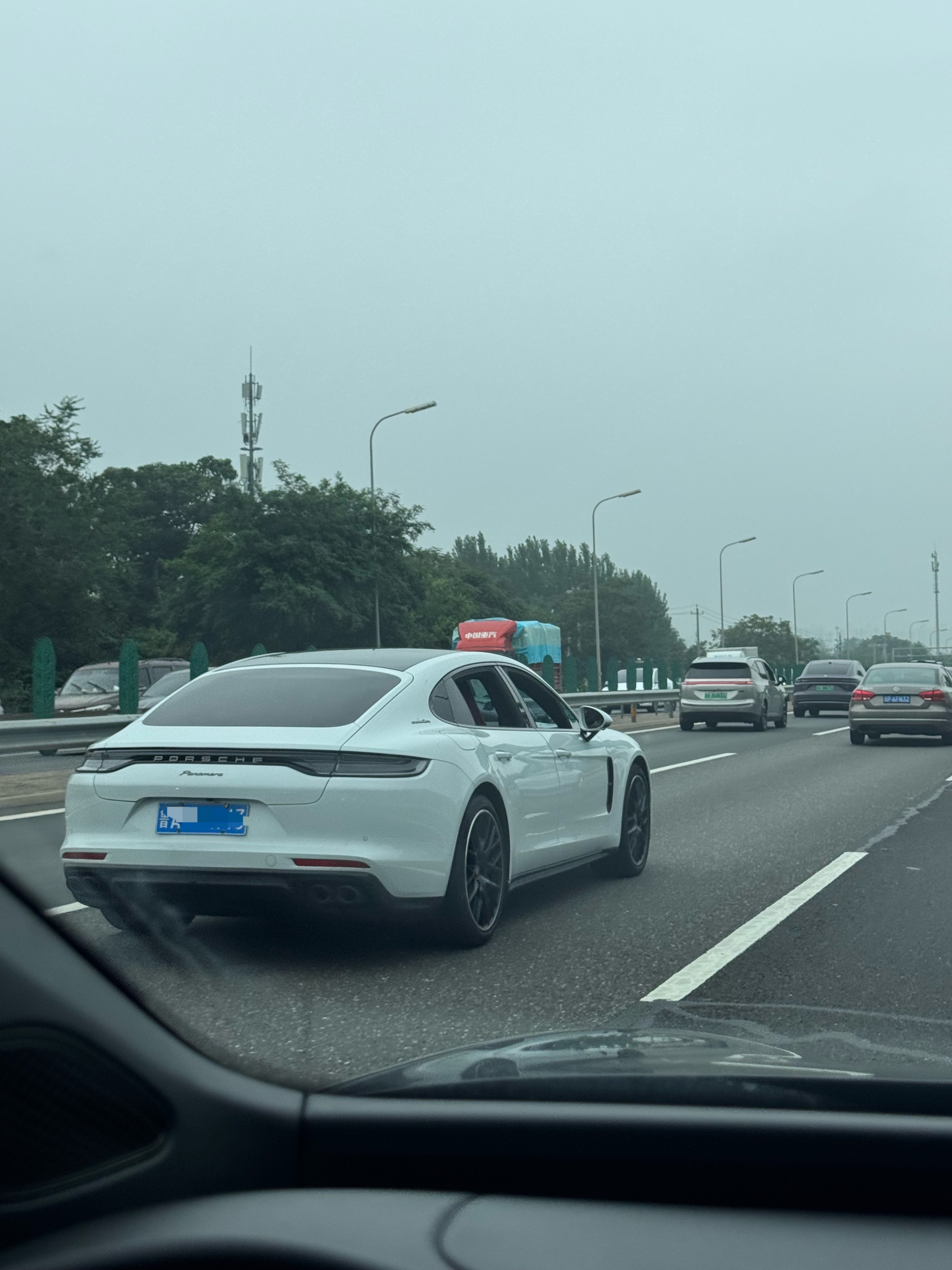 巴威登陆地点有变北京受巴威水汽影响 暴雨前的闷热这保时捷车主空调坏了？北京现在可