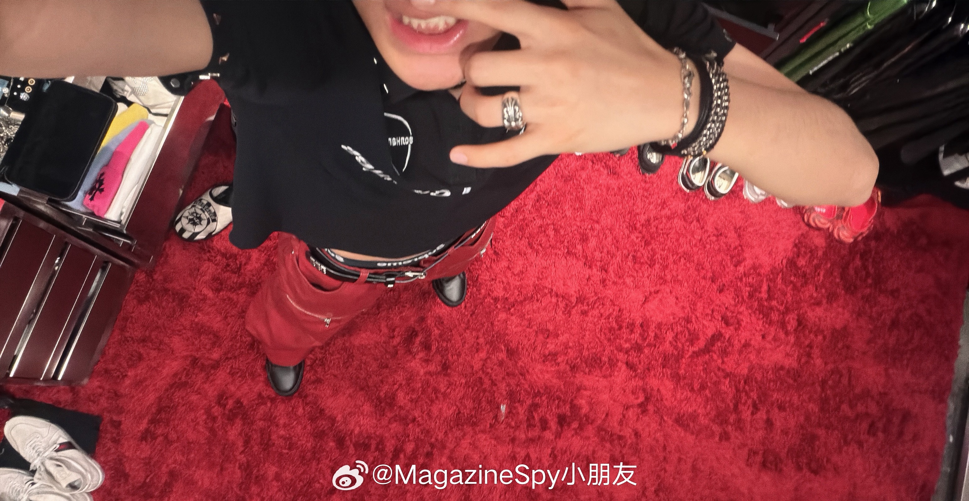 SHUN张峻豪 最新营业，REBEL WAVE 2026春夏系列被他穿出浓烈Y2