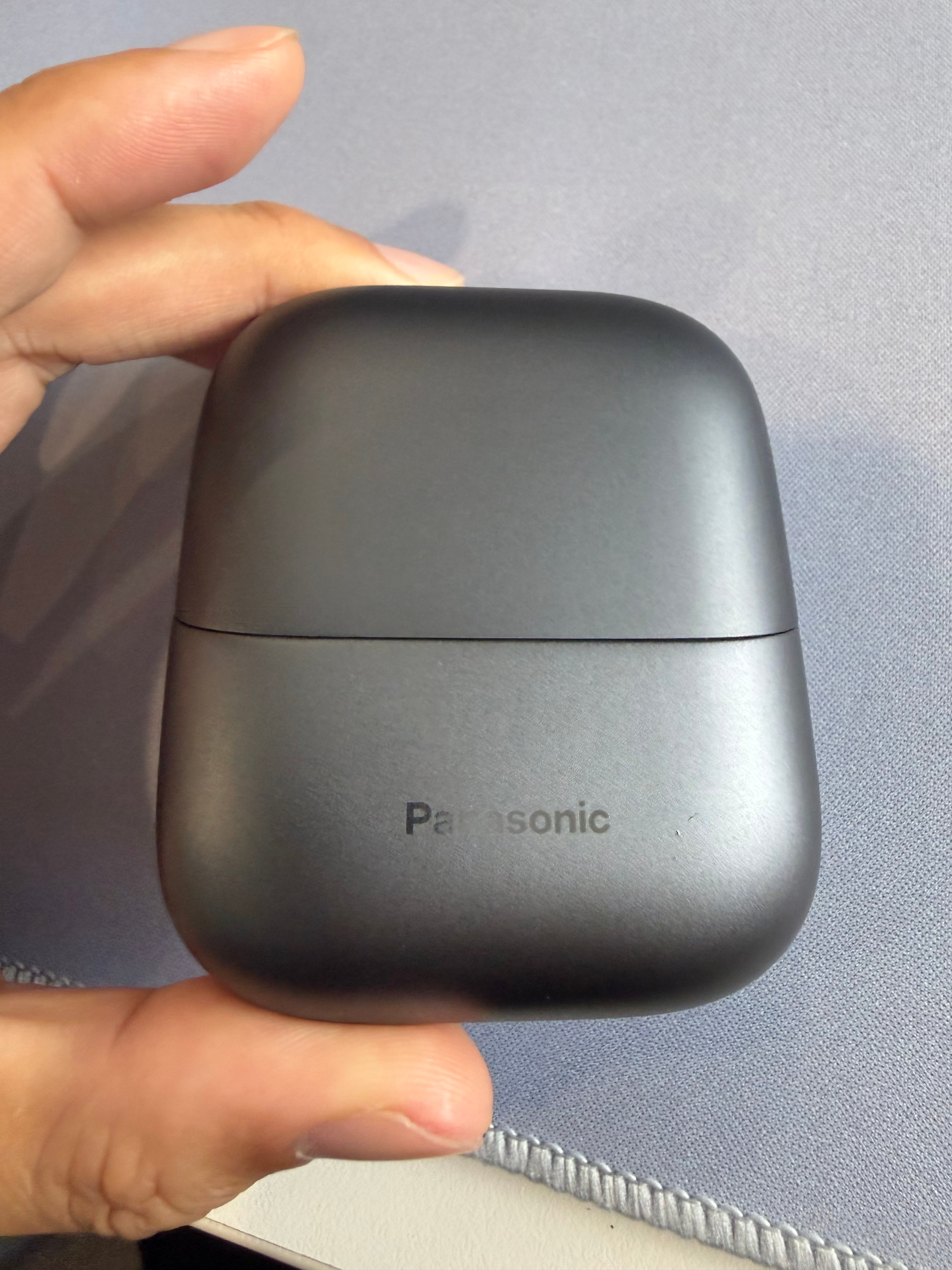 每天被徕芬这个剃须刀刷屏徕芬P3 pro，然后我看有国补就买了一个工业设计很好，